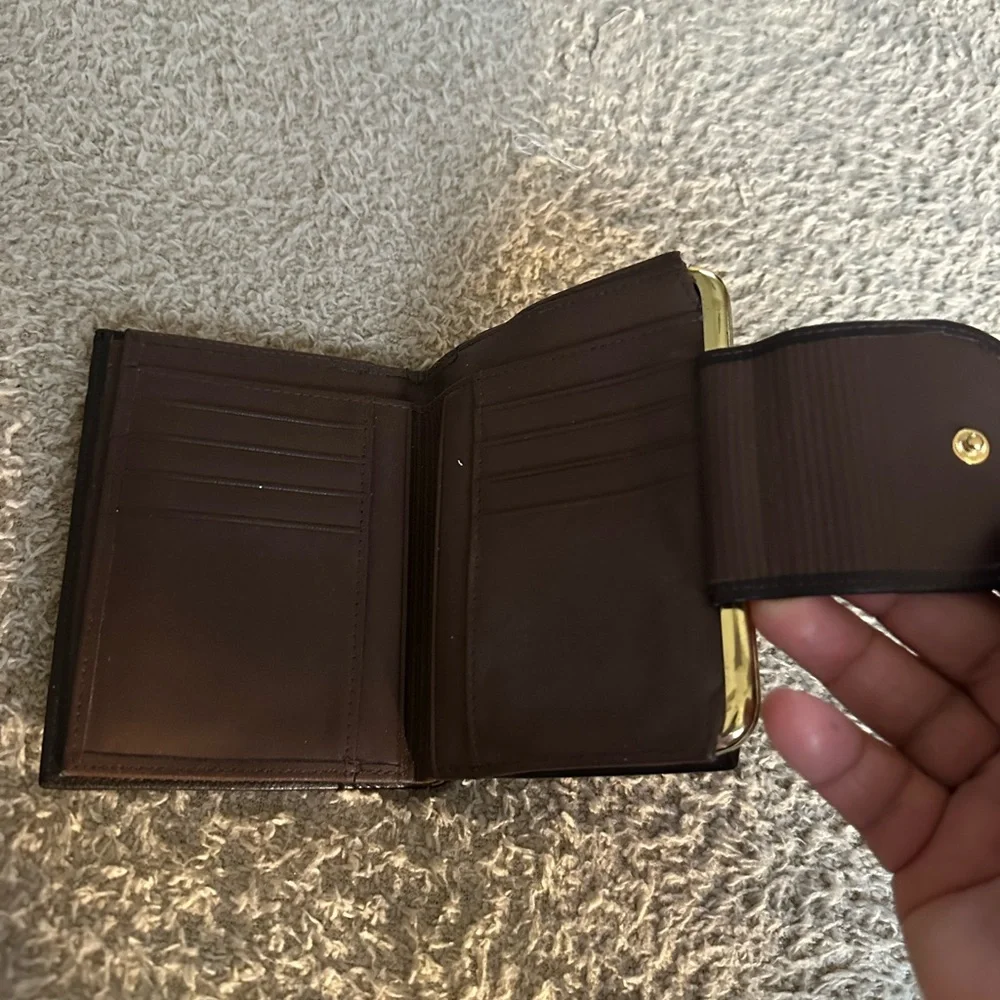 Vintage Buxton Brown Leather  Wallet full grain cowhide exterior - Picture 8 of 14